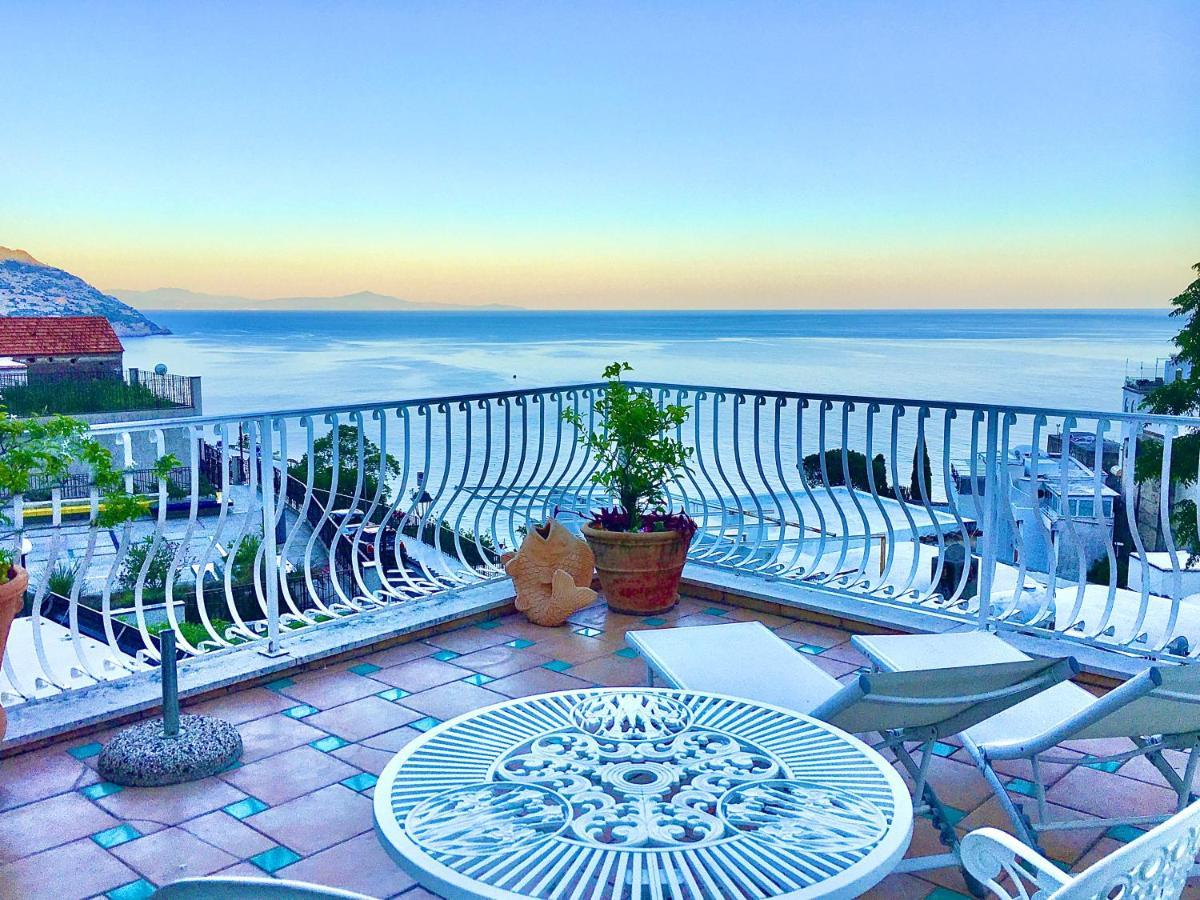 Hotel Villa Delle Palme In Positano Eksteriør billede
