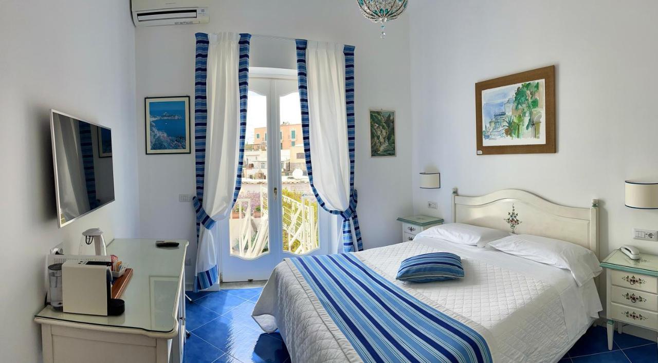 Hotel Villa Delle Palme In Positano Eksteriør billede